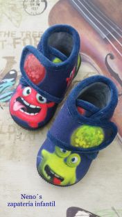 Zapatillas Ani monstruos