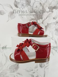 Sandalias Landos charol rojo