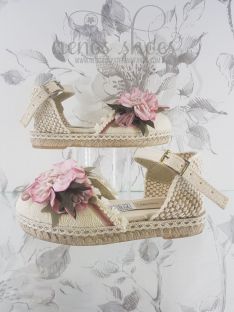 Alpargatas Maria Catalán flor lateral