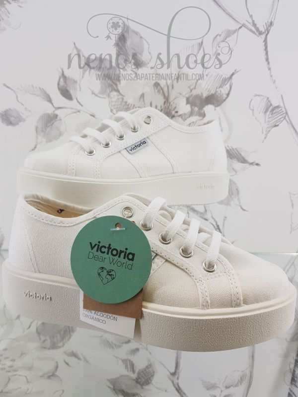 Zapatillas Victoria plataforma niñas,en color blanco preciosas