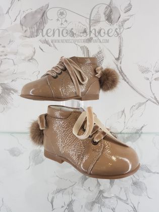 Botita Landos pompon talón