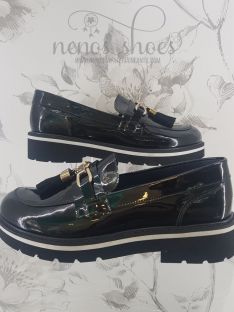 Mocasín Clarys borlas