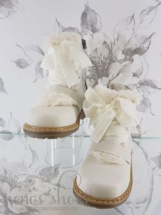 Botas Eli tapeta pelo 2