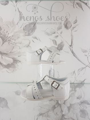 Sandalia Landos blanca pepito