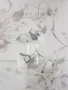 Sandalia Landos blanca pepito
