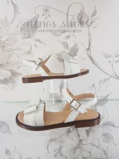 Sandalia Landos lazo charol