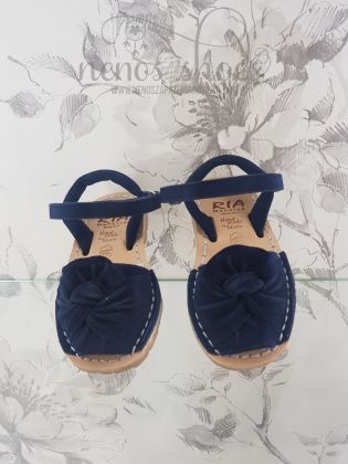 Menorquinas ante nudo