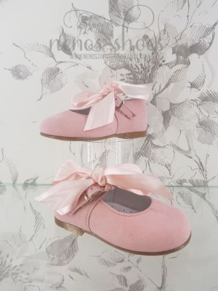 Merceditas Guxs ante lazo