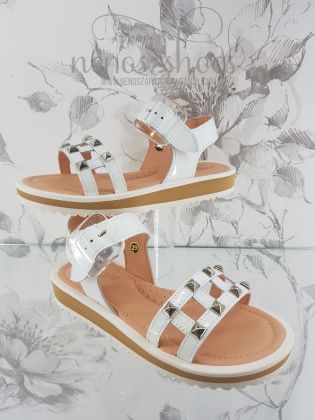 Sandalias Clarys hebilla transparente