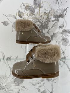 Botita Clarys pala vega 2