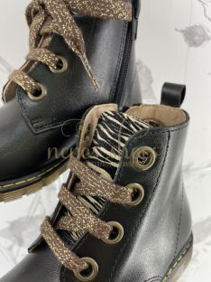 Bota Confetti tapeta print