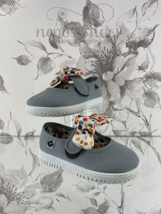 Merceditas Victoria lazo pañuelo