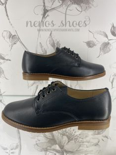 Zapatos María Catalán Comunión napa marino