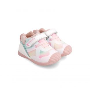 Deportivos Biomecanics degradado rosa