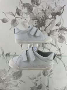 Zapatos Blanditos roma velcros