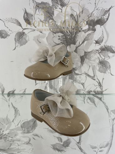 Merceditas Landos charol lazo