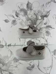 Merceditas Victoria Ojalá brillo pañuelo