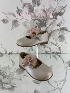 Merceditas Landos hebilla flor