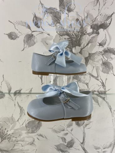 Merceditas Guxs ante lazo