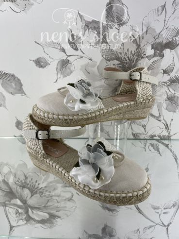 Alpargatas Zoysan puntilla flor