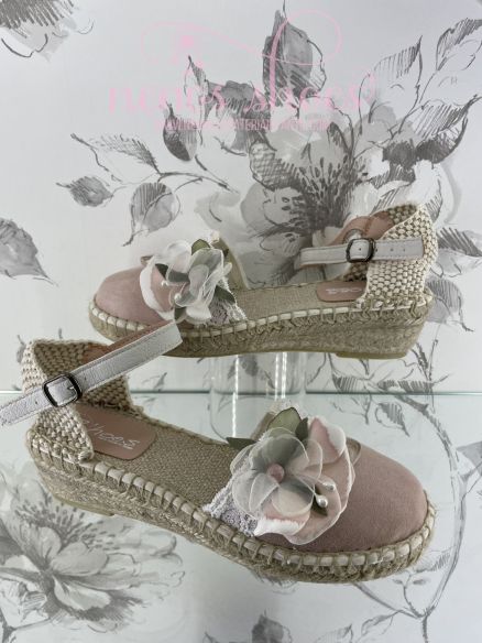 Alpargatas Zoysan puntilla flor