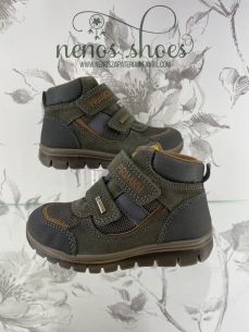 Botas Primigi gore-tex verde velcros