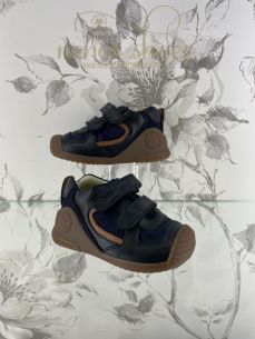 Deportivos Biomecanics doble tira casual 2