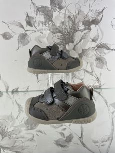 Deportivas Biomecanics  estrellas