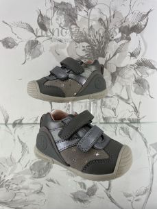 Deportivas Biomecanics  estrellas 2