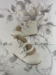 Botita Cucada copete pelo 2