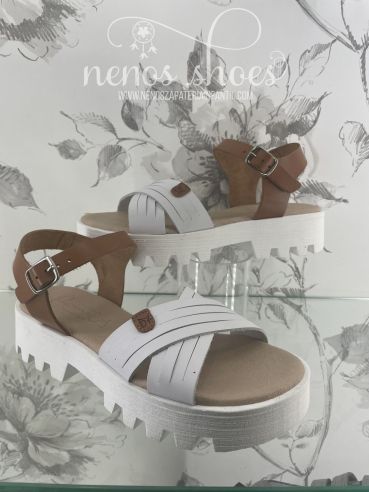 Sandalias Eli gel tiras cruzadas