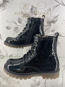 Botas Acebos charol negro 2