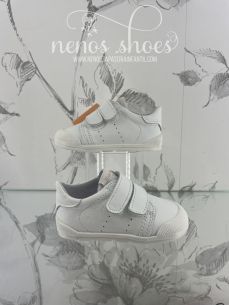 Deportivos Blanditos Paris