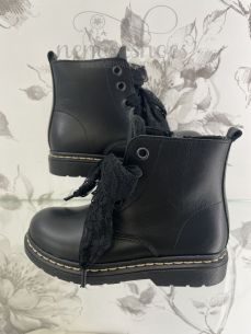 Botas Confetti lazo encaje 2