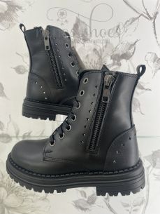 Botas Yowas estrellas negra