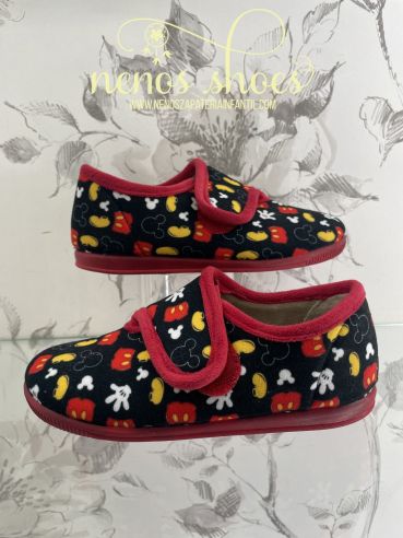 Zapatillas Vulca-Bicha manos